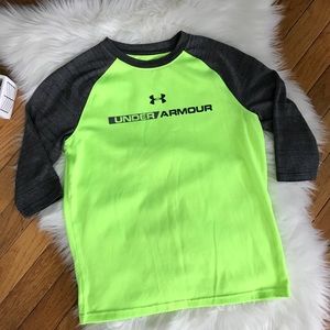 Under Armour Heat Gear Boys Shirt Size M